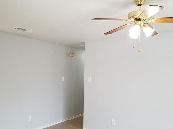 5th image of 904 Naomi Ln Unit B