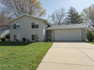 214 6th Ave NW, Byron, MN 55920