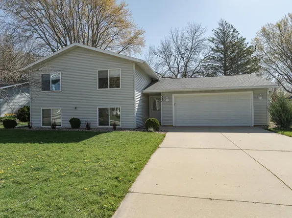 214 6th Ave NW, Byron, MN 55920