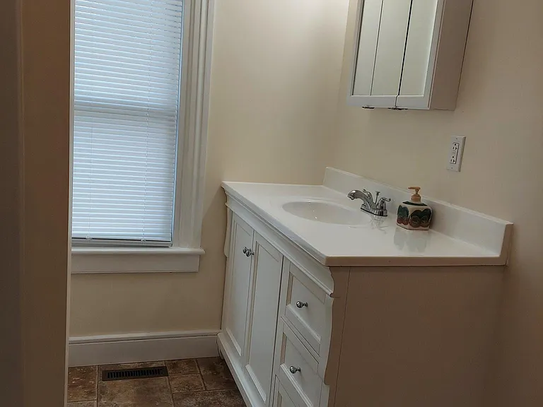 717 Centre St — Photo 14