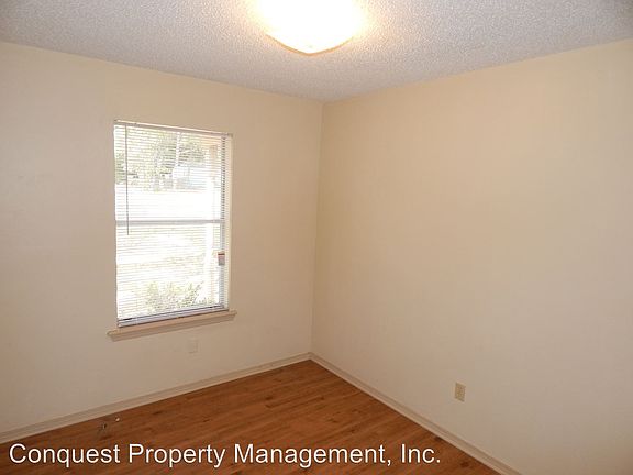 4th image of 10074 Wooded Way