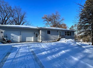 905 Ridge Rd S, Preston, MN 55965