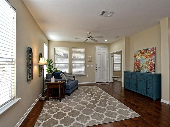 2nd image of 121 Buttercup Trl