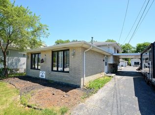 15645 Waverly Ave, Oak Forest, IL 60452