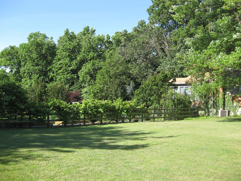 2nd image of 24 Drake Rd