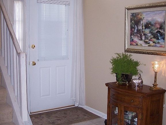 3rd image of 3915 Beranger Ct