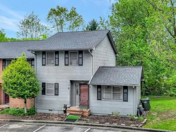 1907 Meadowbrook Cir, Dalton, GA 30720