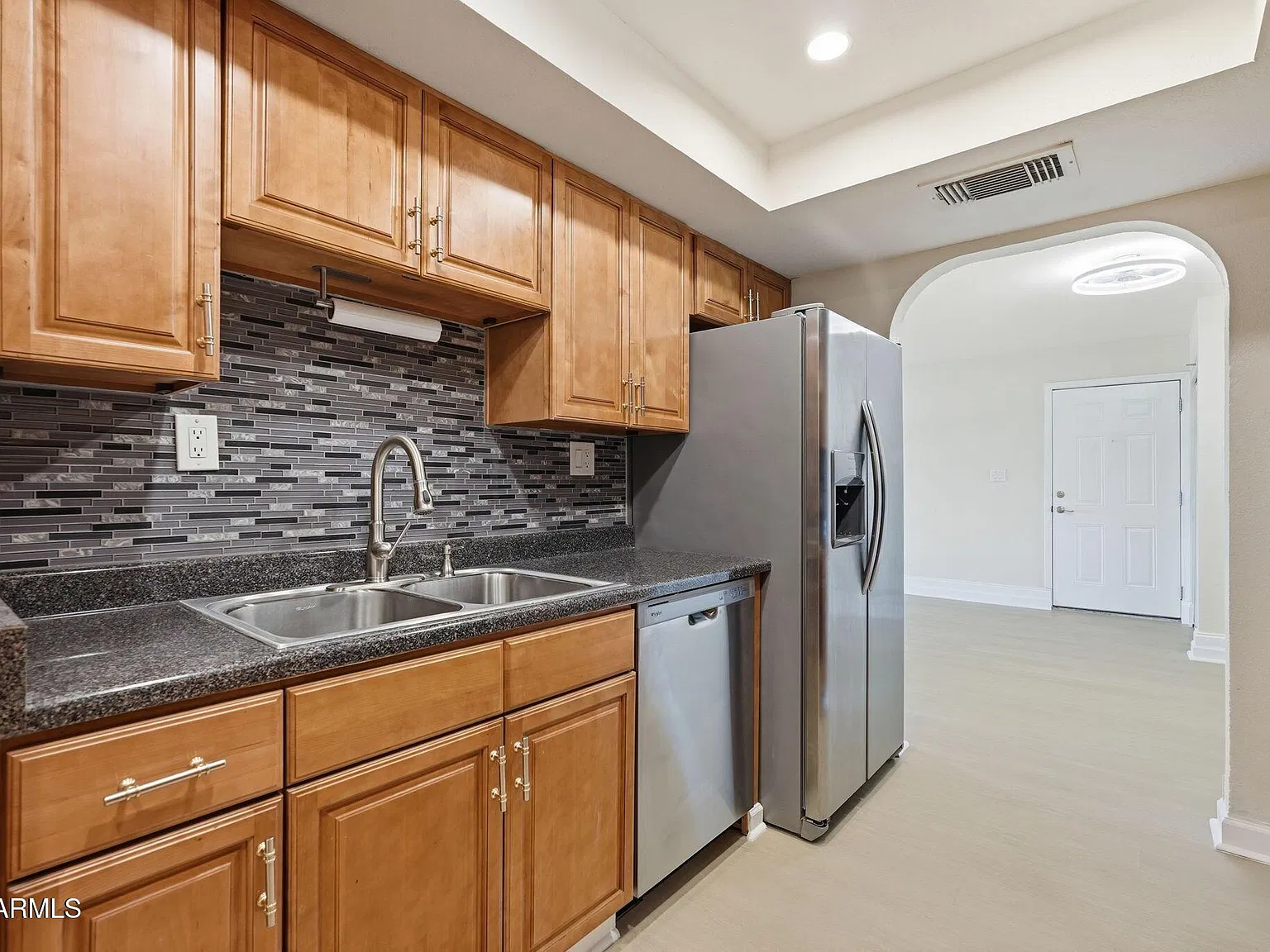 1 bed, 749 sqft, $1,600 — Photo 3