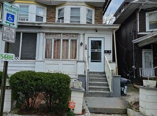 28 Lee Ave, Trenton, NJ 08618