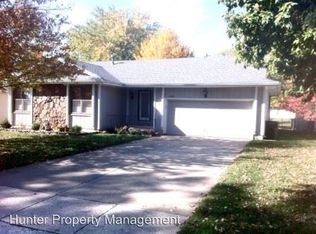 2555 S Delaware Ave, Springfield, MO 65804