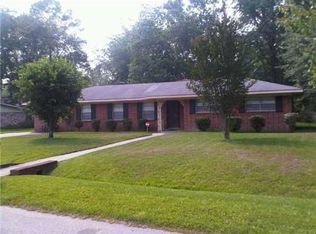 74 Bays Ave, Garden City, GA 31408