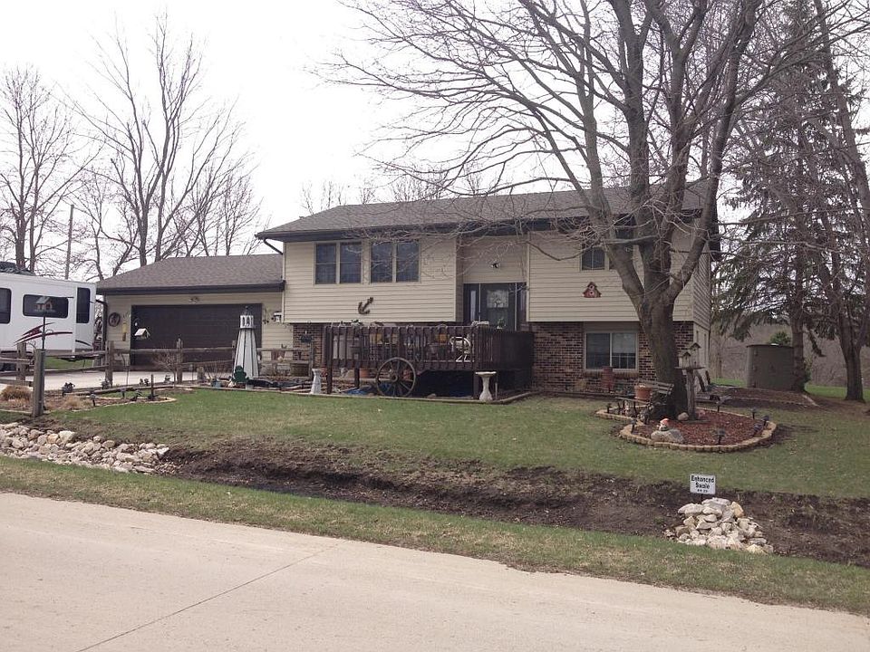 1st image of 25921 Walleye Dr