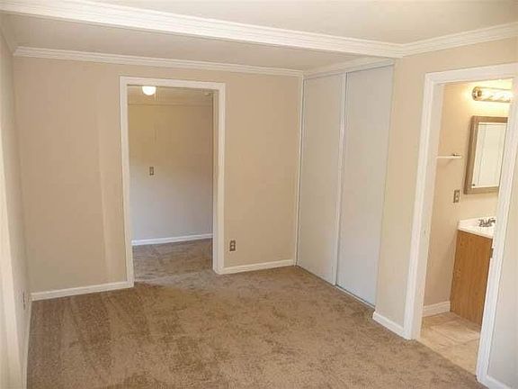 5th image of 127-29 W 15th St