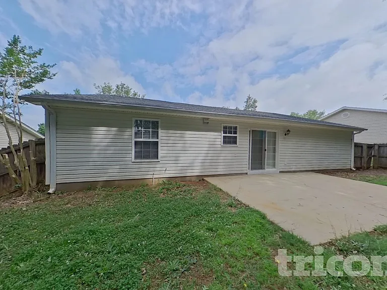 204 Yukon Dr — Photo 16