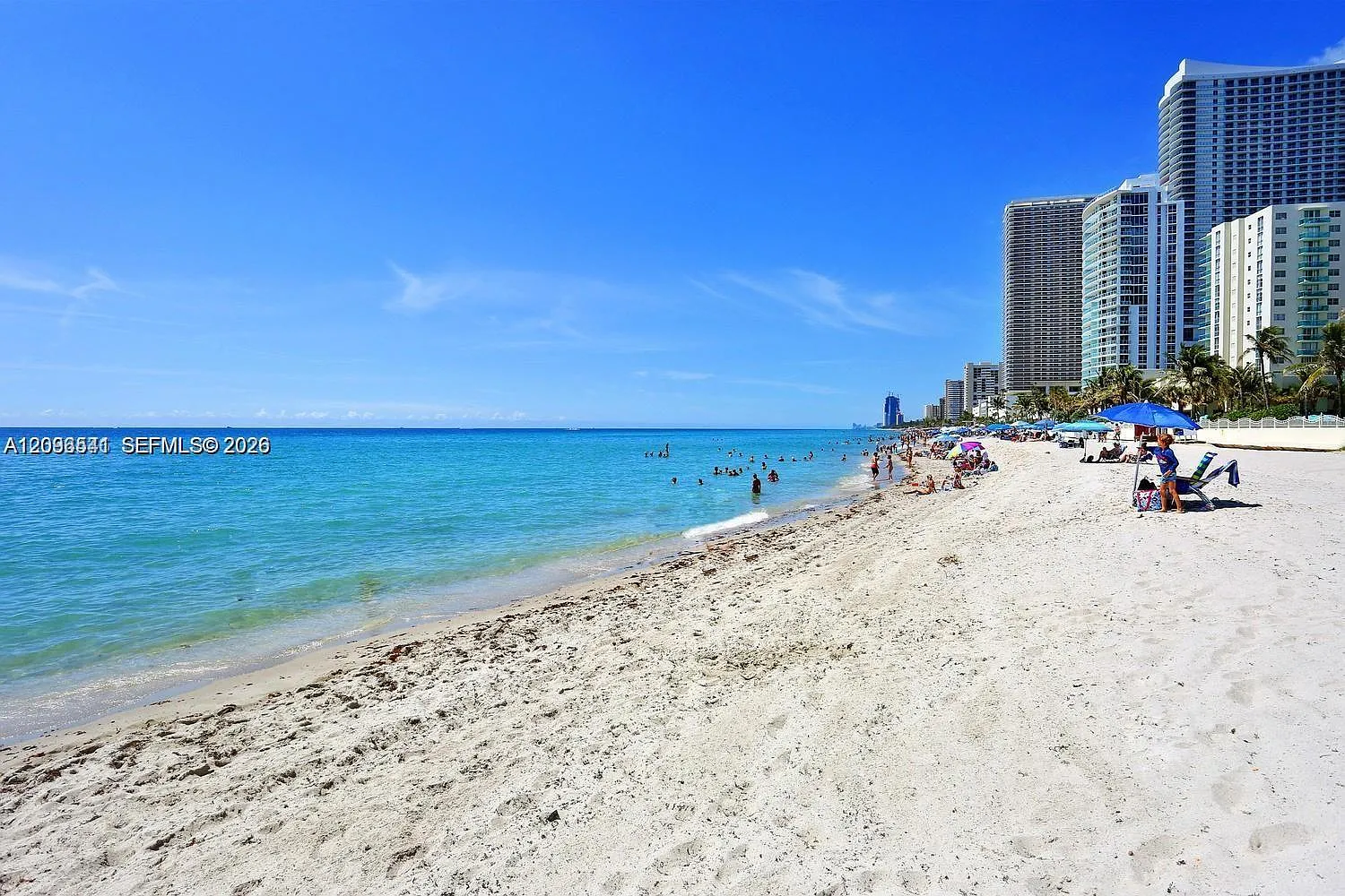 Sea Air Towers Condo — Photo 4