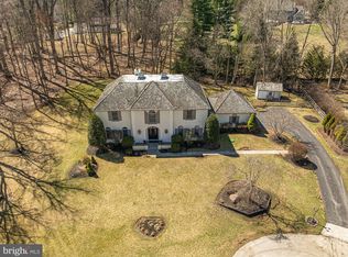 516 Sugartown Rd, Devon, PA 19333