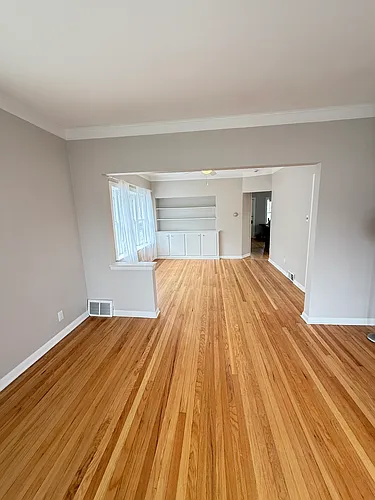 1159 Clarence Ave Photo 1