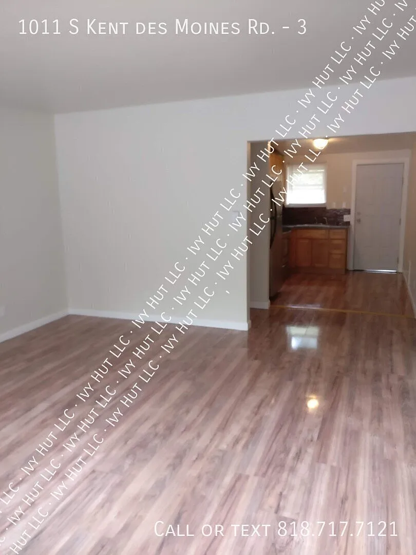 Modern 2 bed + 1 bath in downtown Des Moines — Photo 4