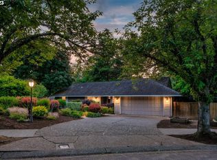 17079 Cherry Crest Ave, Lake Oswego, OR 97034