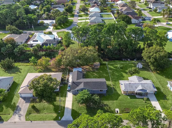 3142 SW Bridge Street, Port St Lucie, FL 34953