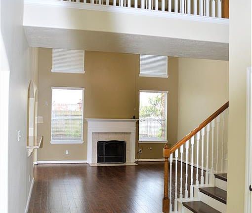 4th image of 206 Blossomwood Dr