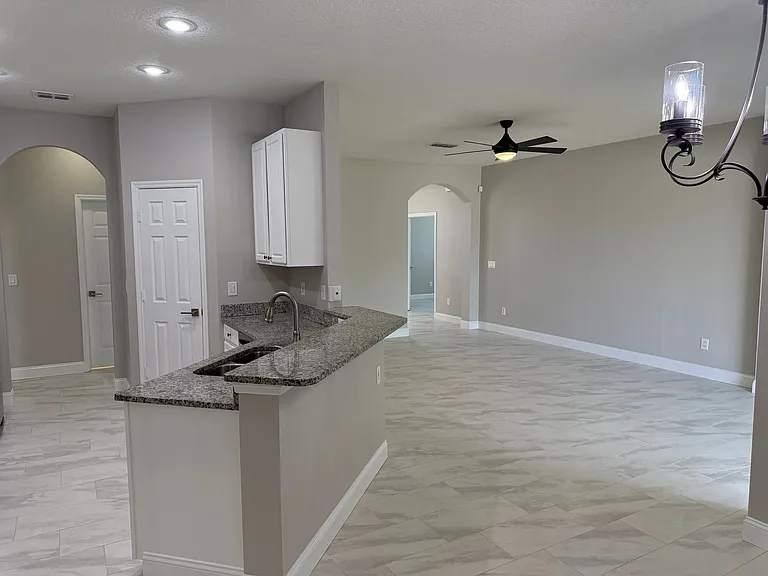 5370 Red Leaf Ct — Photo 12