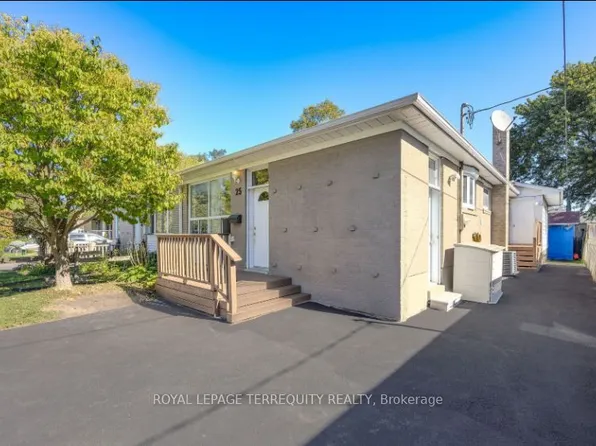 25 Bailey Cres, Aurora, ON L4G 2B2