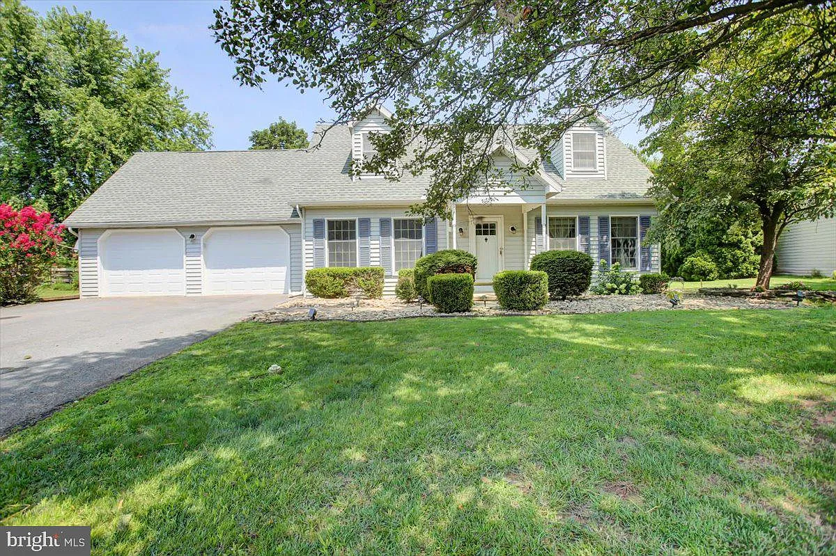 768 Franklin Square Dr photo 1