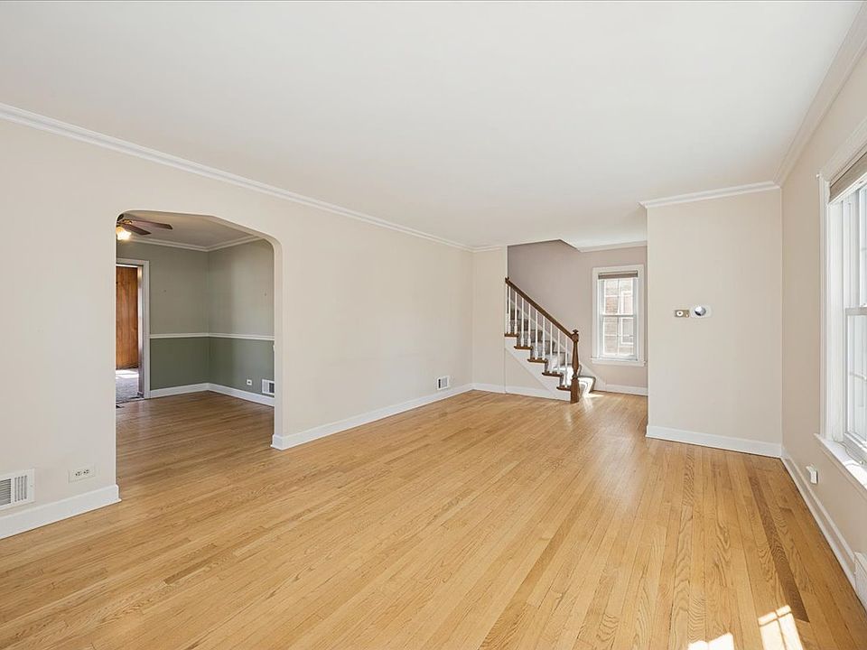 9328 Jefferson Ave, Brookfield, IL 60513 | Zillow