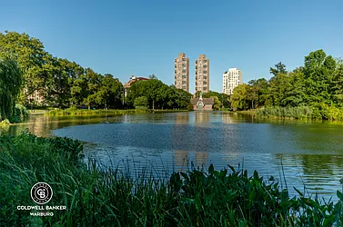 Rented by Coldwell Banker Warburg