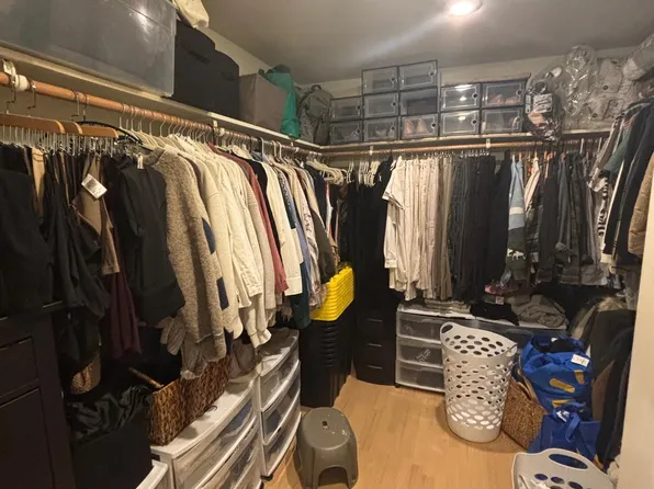 515 44th Street image 11 of 13