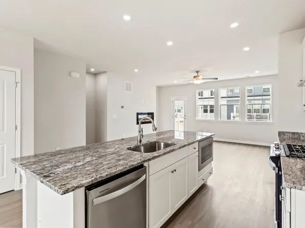 1806 Abba Pl, Chesapeake, VA 23323