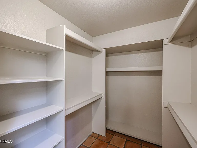 3013 W Phelps Rd — Photo 25