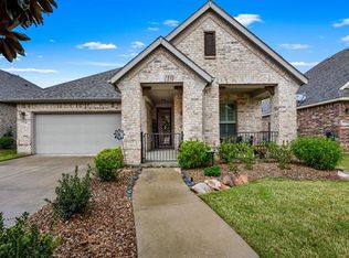 1240 Isabella Ln, Aubrey, TX 76227