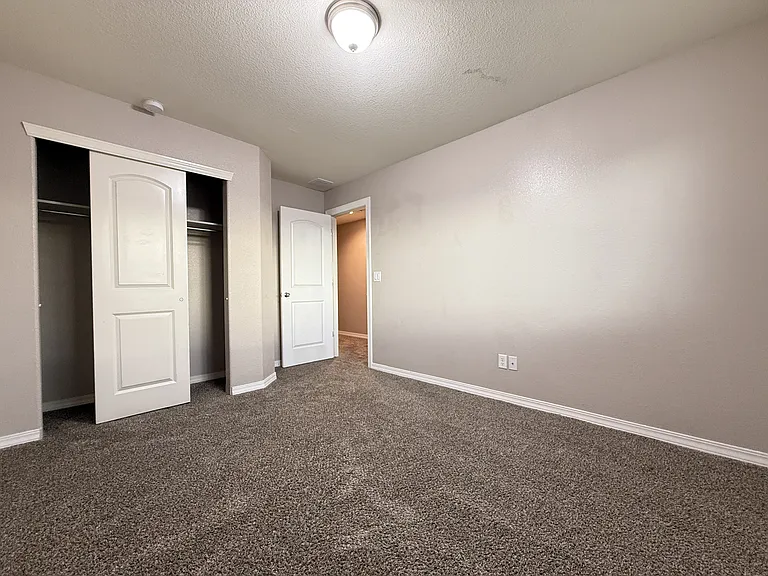1028 Flyer Pl — Photo 48
