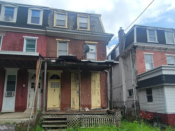 34 Apsley St, Philadelphia, PA 19144