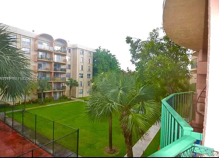9360 Fontainebleau Blvd #309 — Photo 10
