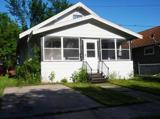1019 5th St S, Fargo, ND 58103