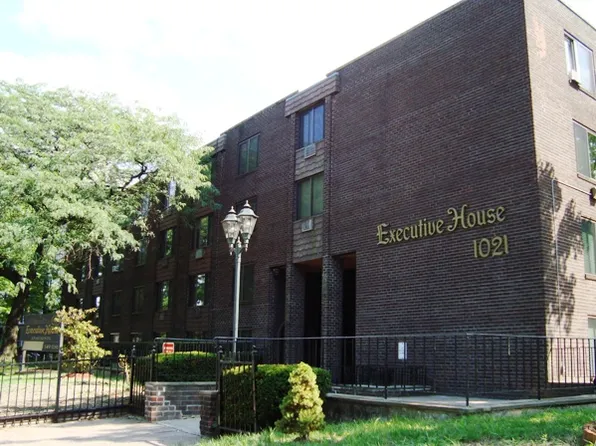 Executive House, 1021 Asylum Ave #9c5fc7351, Hartford, CT 06105