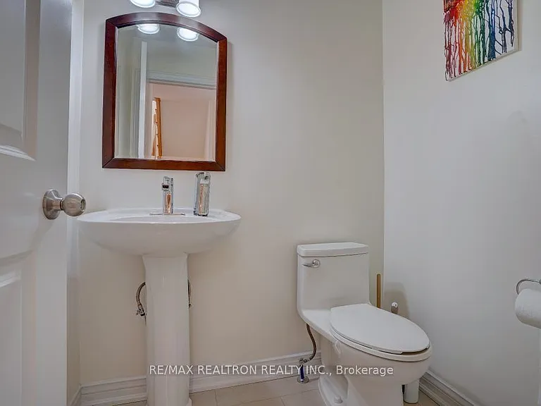 21 Shapland Cres — Photo 19