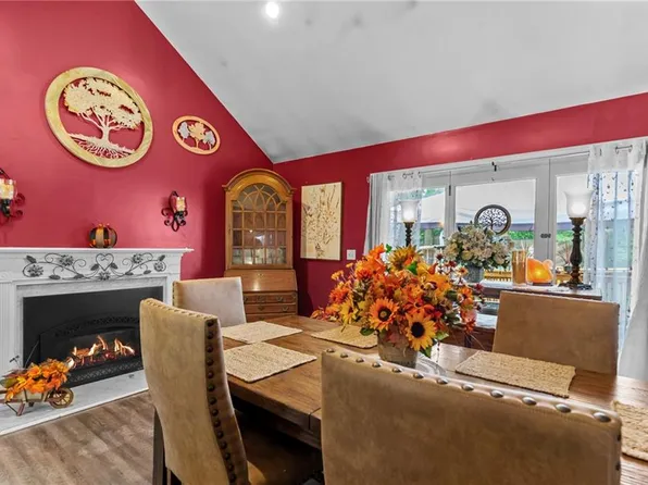 3 Meadow Cir, Barrington, RI 02806