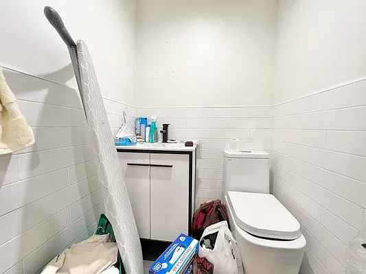 Bathroom, photo 2