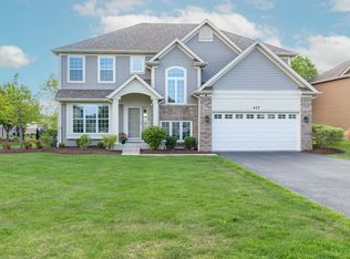 437 N Sycamore Ln, North Aurora, IL 60542