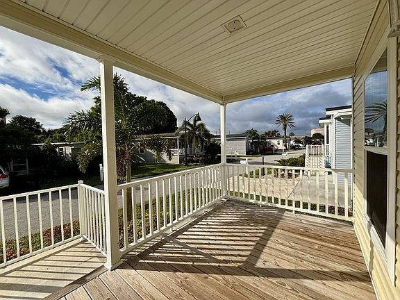 4th image of 4185 74th St N #474