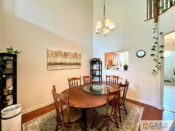 2nd image of 802 Schindler Dr N