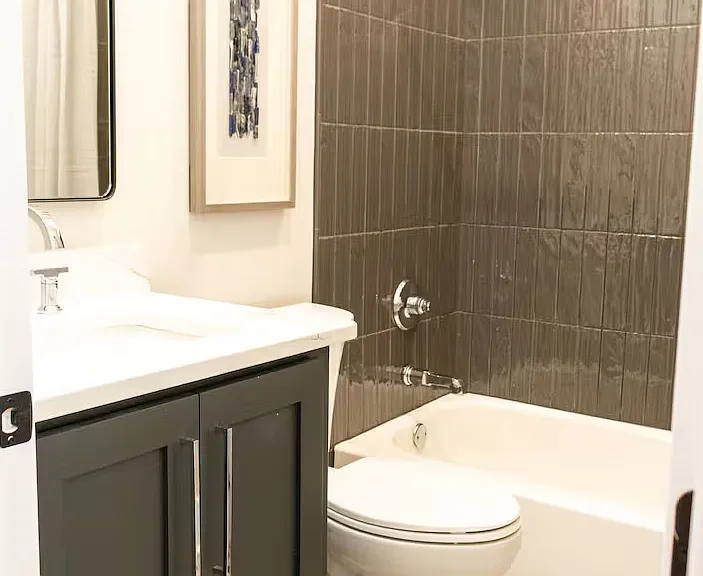 1326 Newcastle St #100 — Photo 16