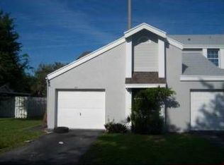 1071 SW 111th Way, Davie, FL 33324