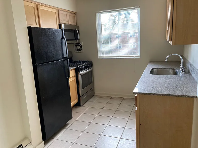 101 Valley Rd — Photo 15