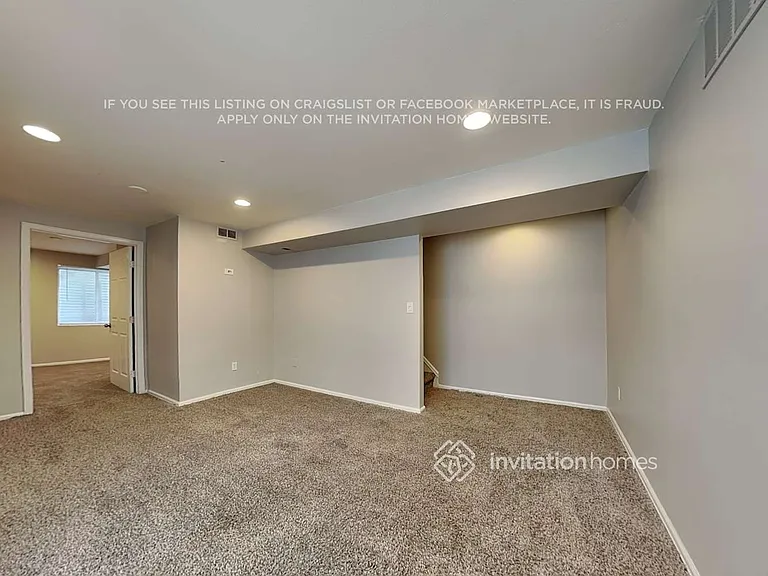 1288 Hoffman Dr — Photo 10