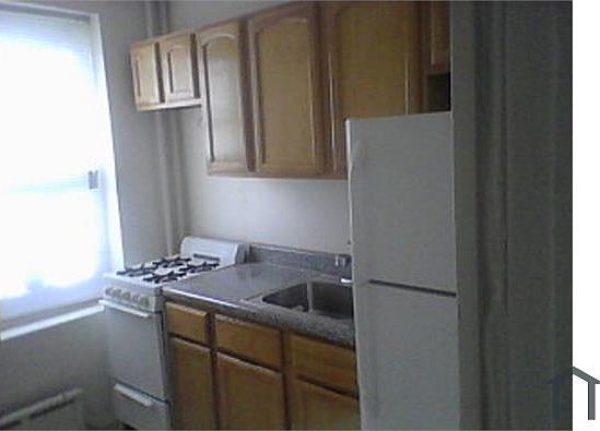 3rd image of 1507 N Bodine St